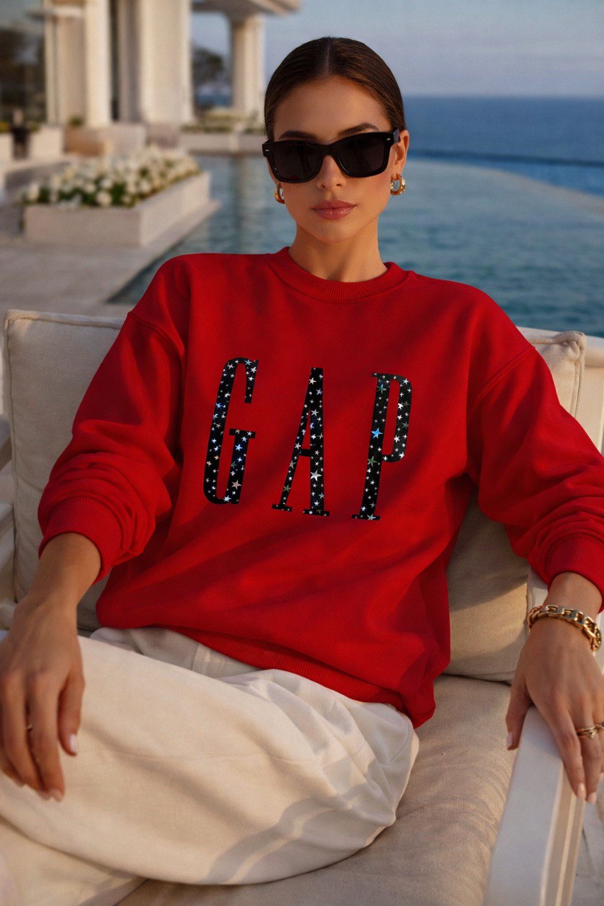 Yıldız Baskı Detay Sweatshirt